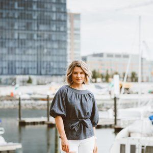 TRINA TURK D Alessio Chambray Pleated Top w/ Waist